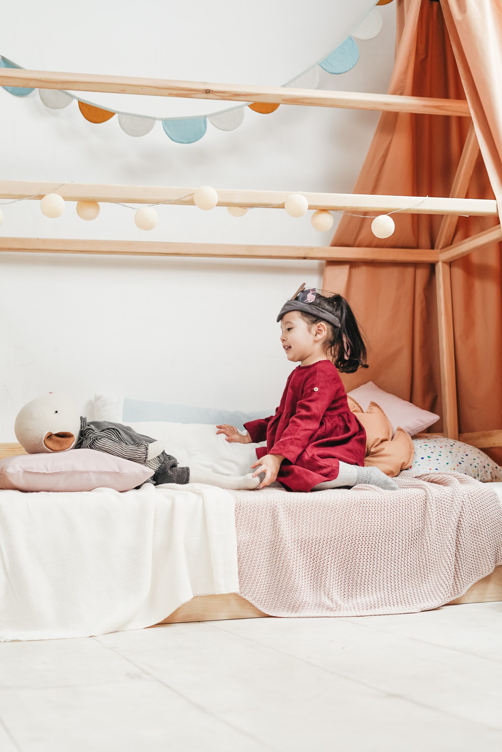 KEEPING YOUR TODDLER IN THEIR BED