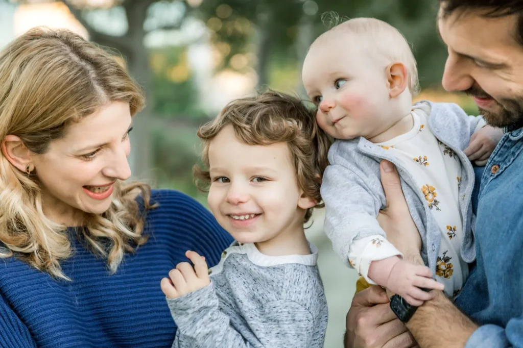Allison Cantor with husband and children